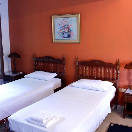 Hotel Bavaria Asuncion Luaran gambar