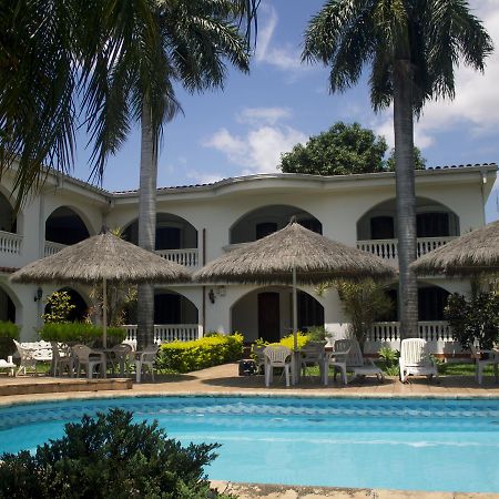 Hotel Bavaria Asuncion Luaran gambar