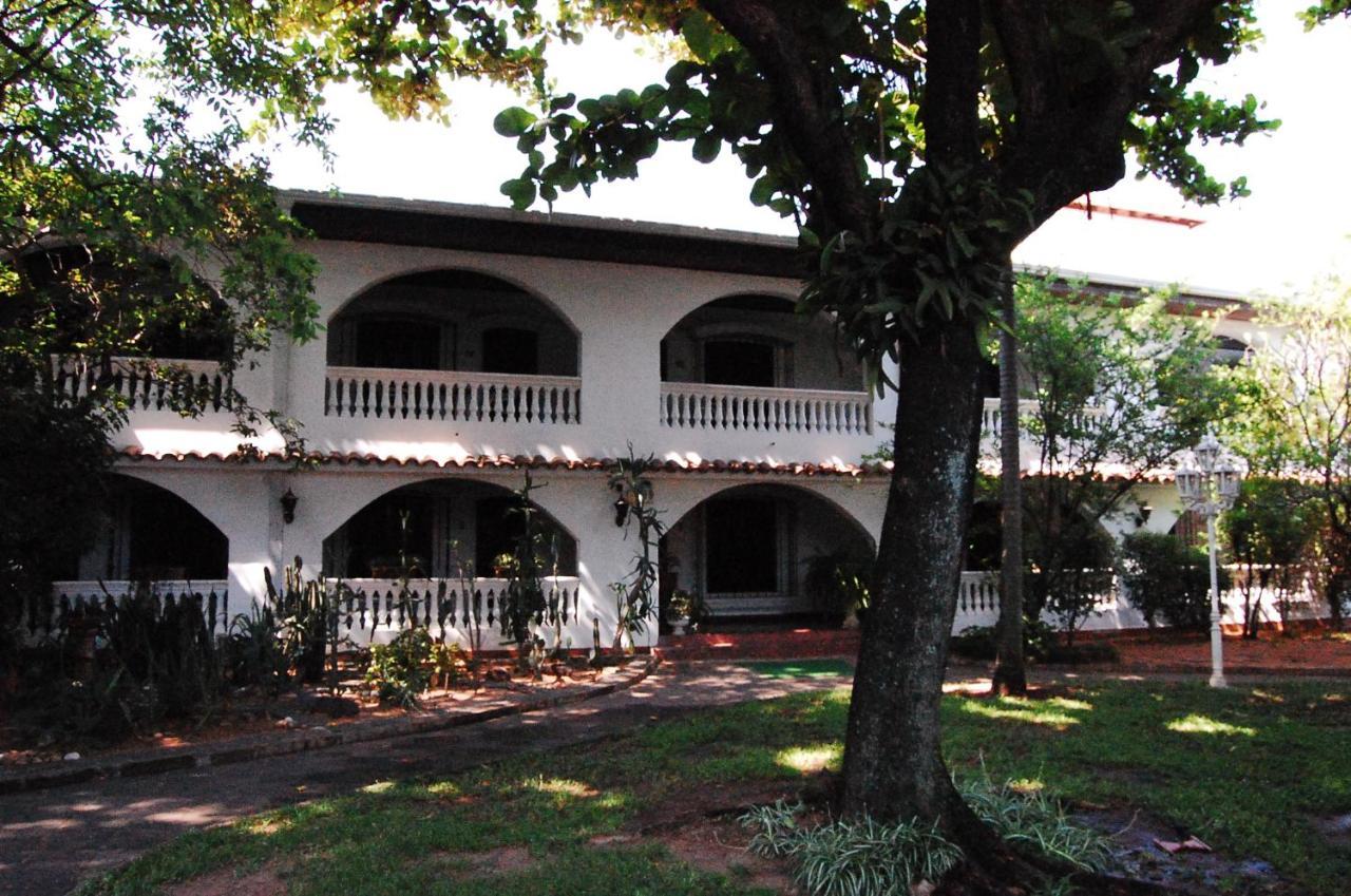 Hotel Bavaria Asuncion Luaran gambar