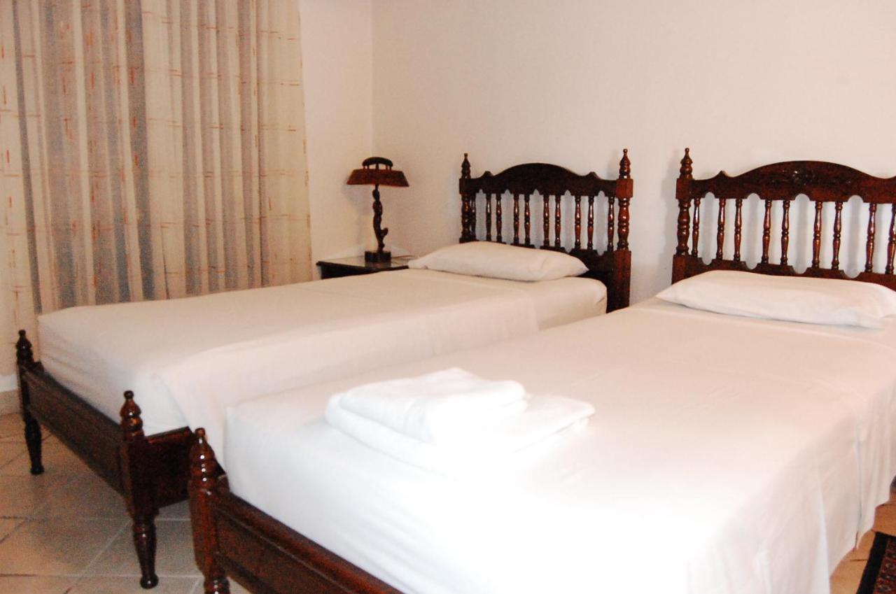 Hotel Bavaria Asuncion Luaran gambar